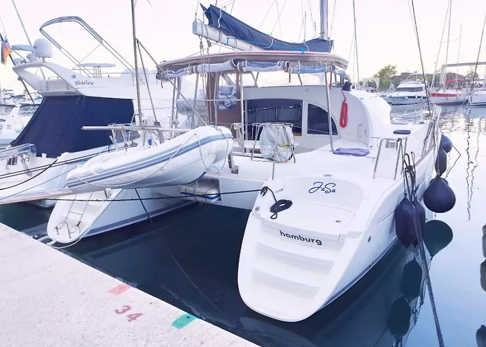 Úszó hotel Catamaran Jaso Jadranovo